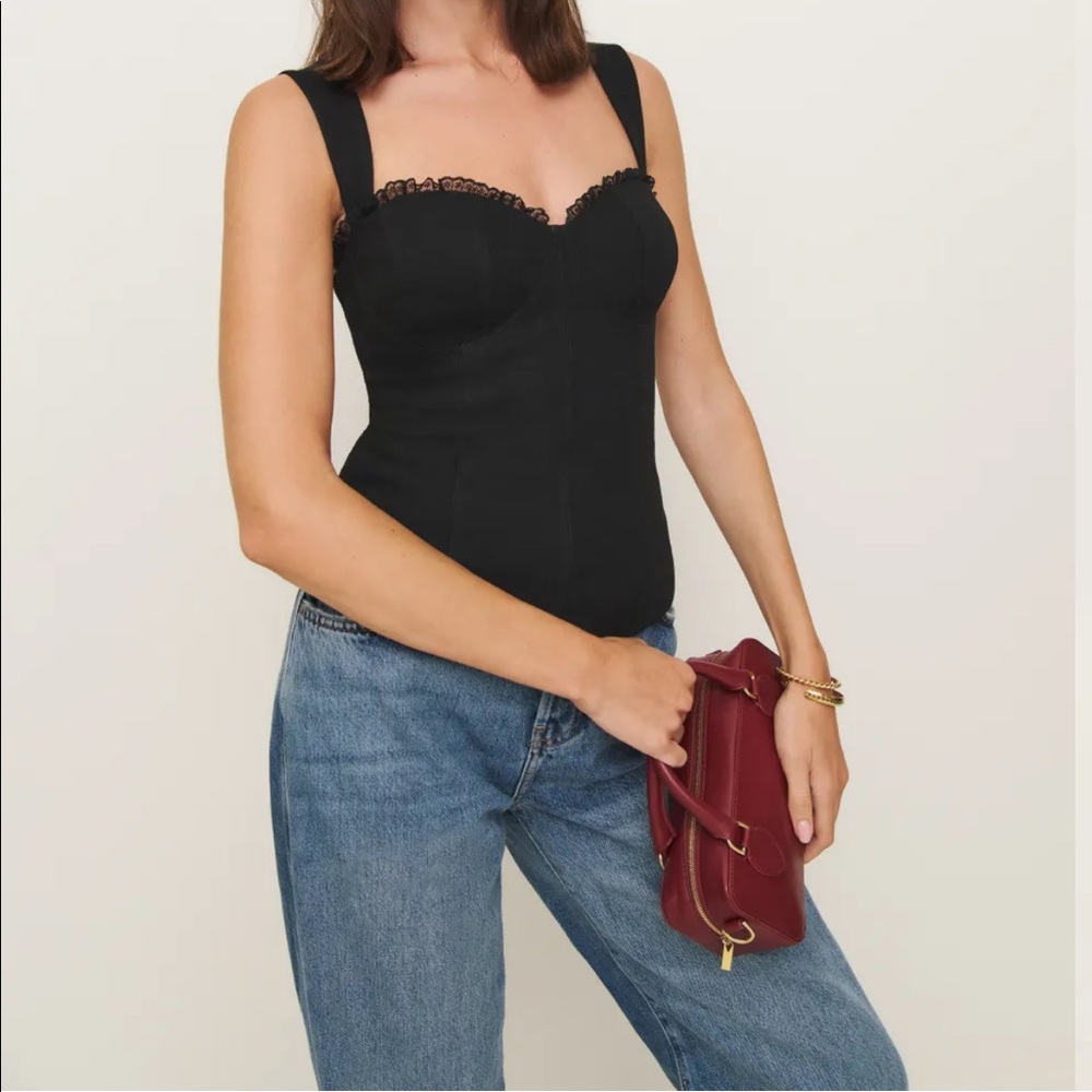 “💖Sale” Reformation Alisa Top - Black